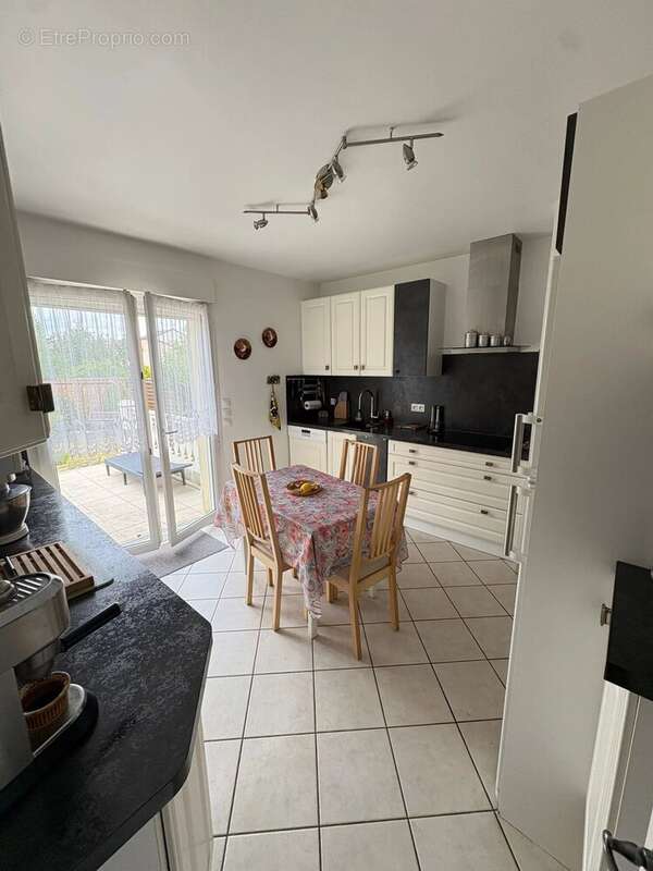 Maison à VIGNEUX-SUR-SEINE