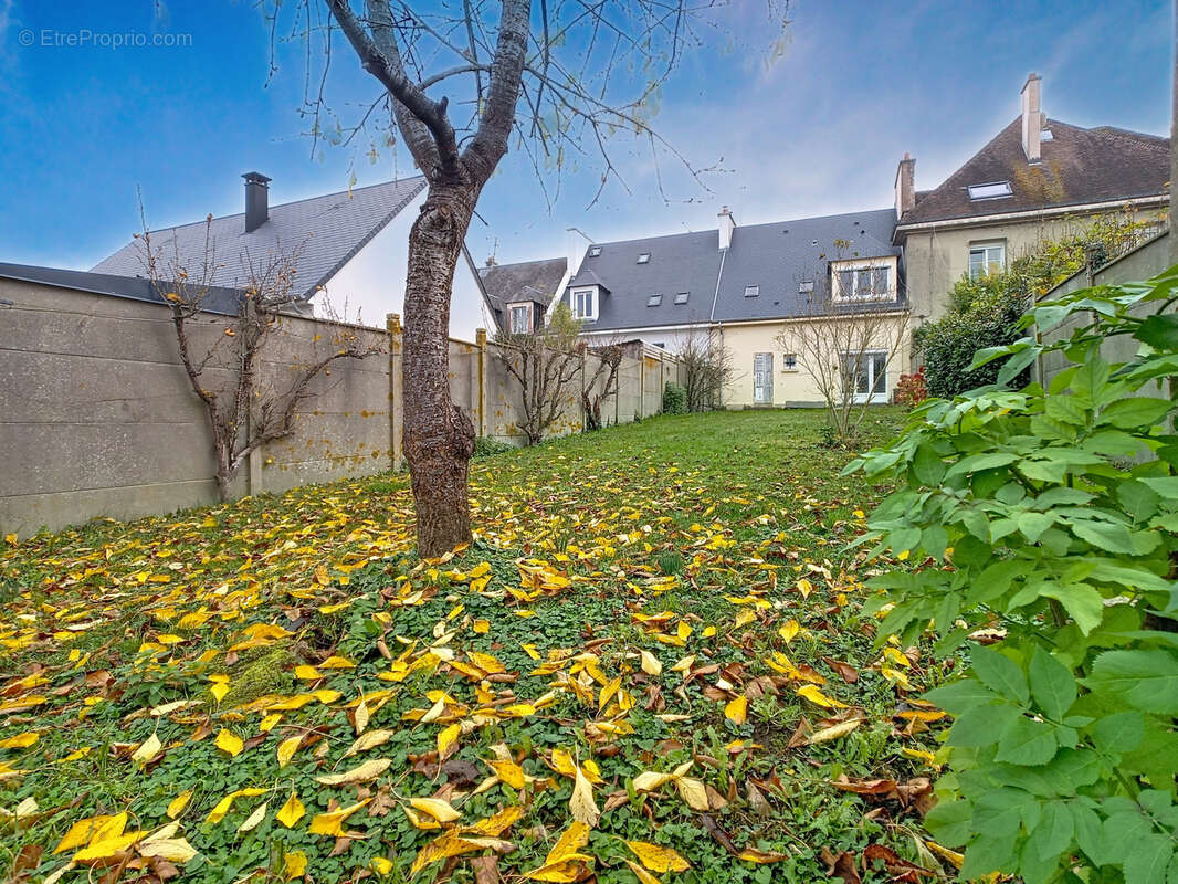 Maison à VILLERS-BOCAGE