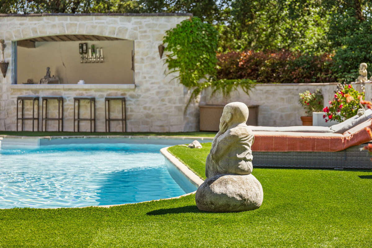 Maison à TOURRETTES-SUR-LOUP