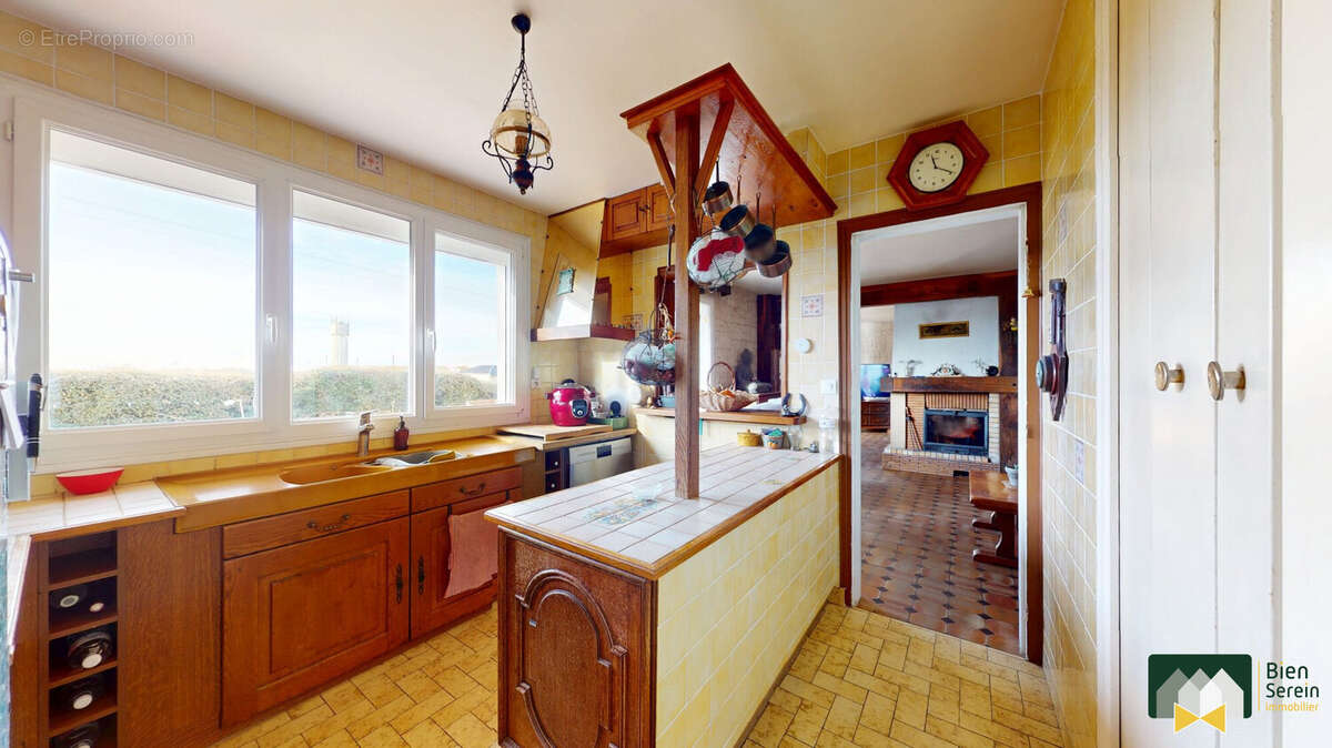 Cuisine ouverte  - Maison à UMPEAU