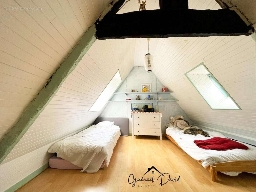 Maison 95 m² à Saint-Pol-De-Leon  - photo 7
