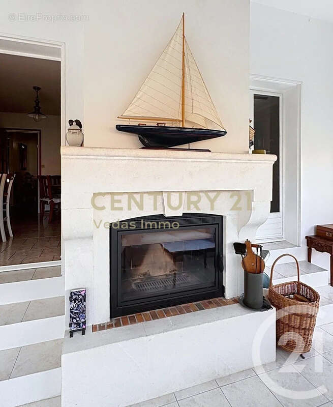 Maison à SAINT-JEAN-DE-VEDAS