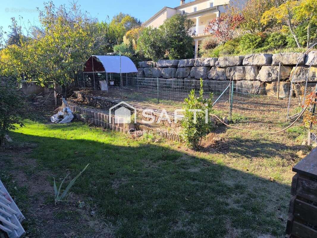 Photo 8 - Maison à MEYRANNES