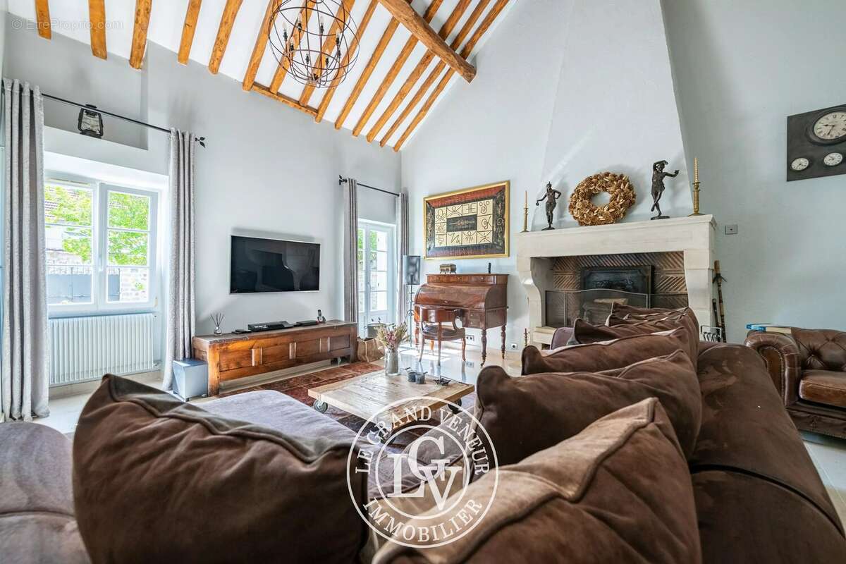 Proche barbizon - propriété traditionnelle et dépendance - 4 chambres - garage double - cave - piscine - jardin paysager - photo 24