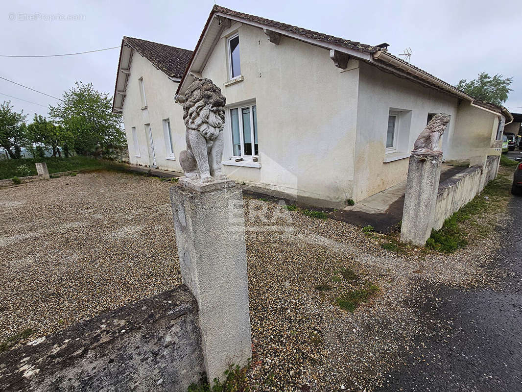 Maison à CARSAC-DE-GURSON