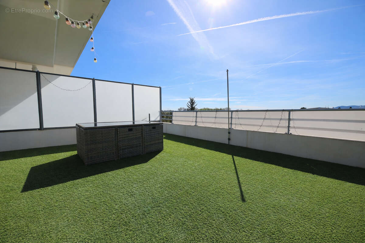 Appartement à MANDELIEU-LA-NAPOULE