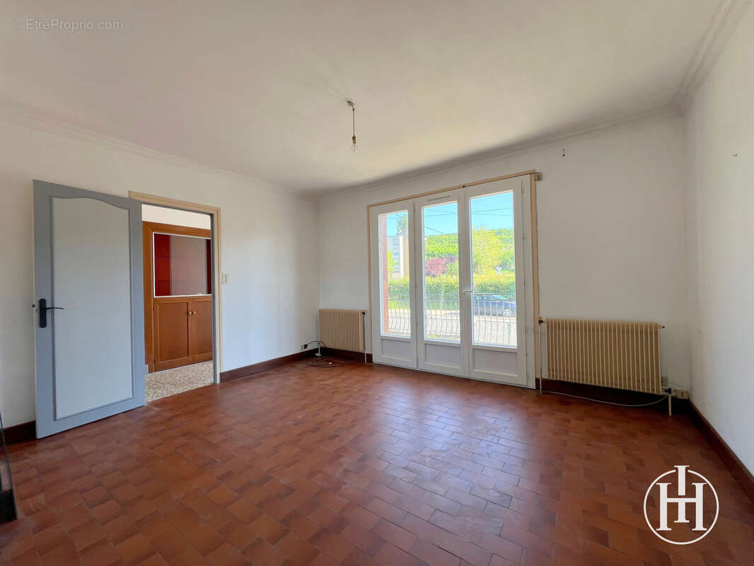 Maison à SAINT-AMAND-MONTROND