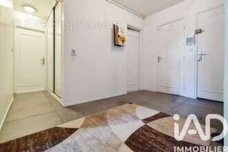 Photo 3 - Appartement à ANDREZIEUX-BOUTHEON