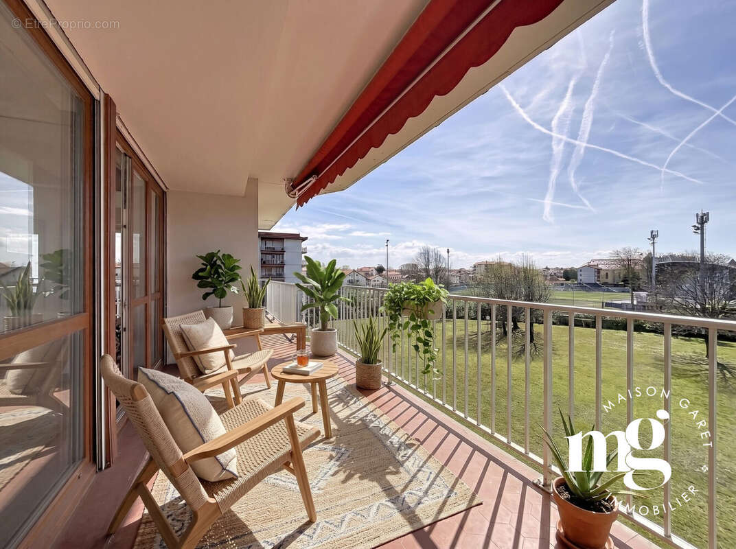 Projection - Ameublement non contractuel - Appartement à BIARRITZ