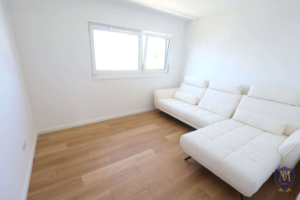 Village-neuf au calme magnifique appartement en attique de 123 m2 avec grande terrasse - photo 7
