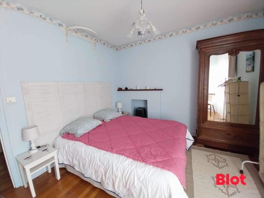 Maison à LA VICOMTE-SUR-RANCE