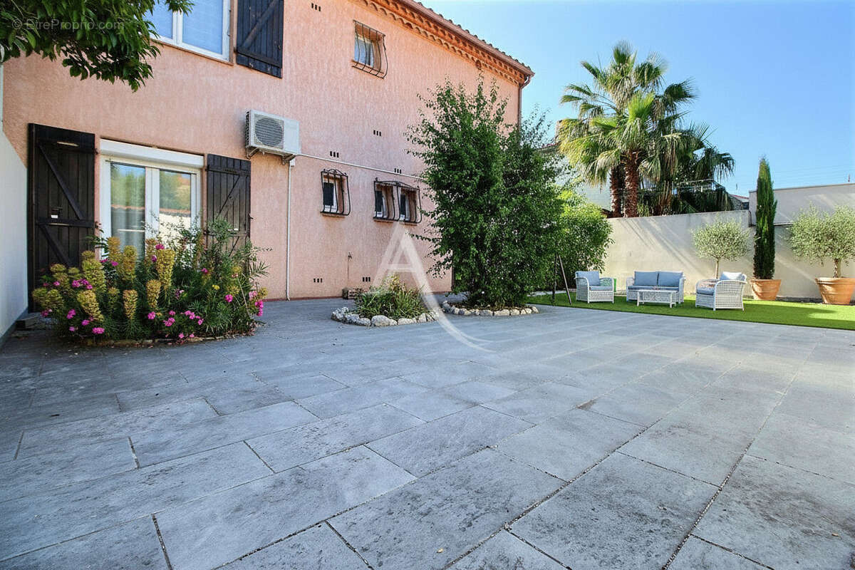Maison à CABESTANY