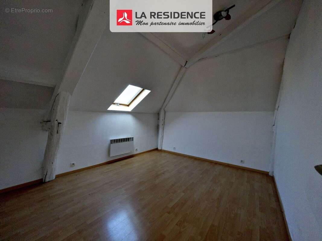 Appartement à LES MUREAUX
