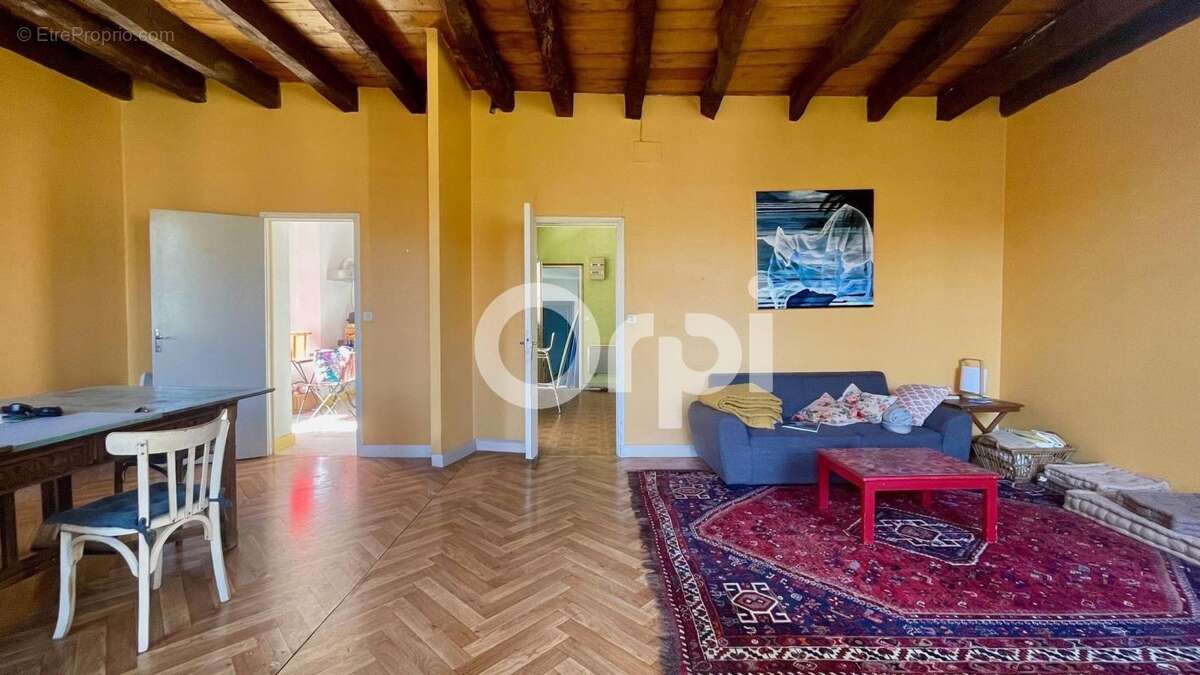 Appartement à TERRASSON-LAVILLEDIEU