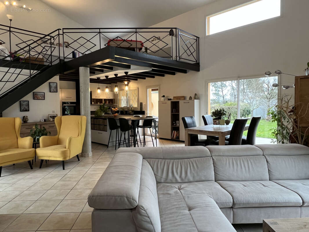 Maison à CENAC