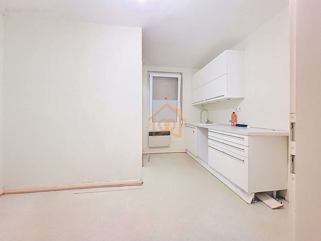 Ancienne cuisine - Appartement à LA WANTZENAU