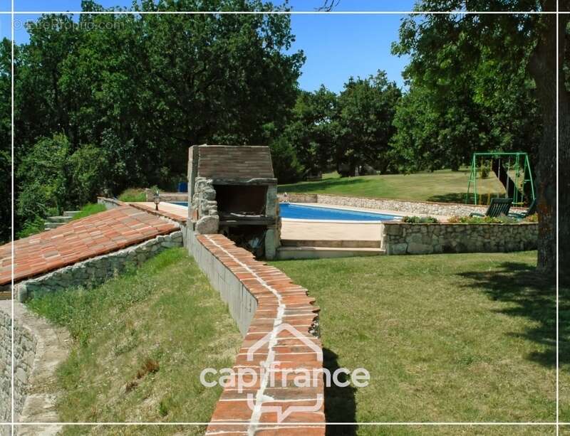 Propriété  15 pièces SAINT ROBERT (47) - photo 7