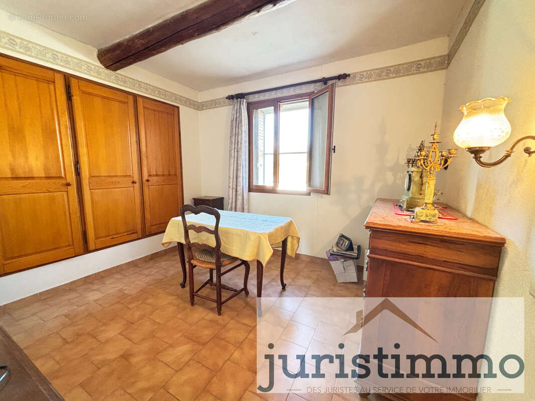 Maison à BEAUMES-DE-VENISE