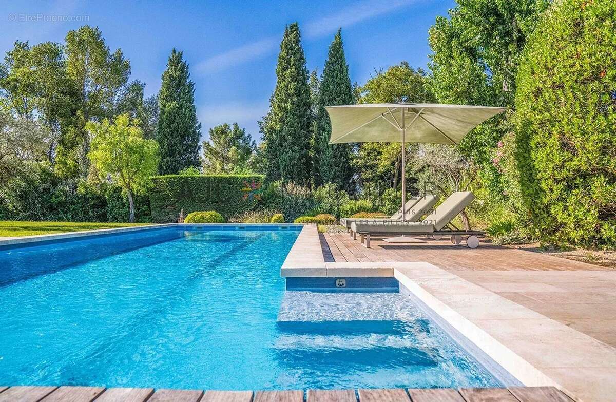 Saint-rémy-de-provence – propriété rénovée en 2019 – piscine 15 x 5 m – possibilité d'extension - photo 3