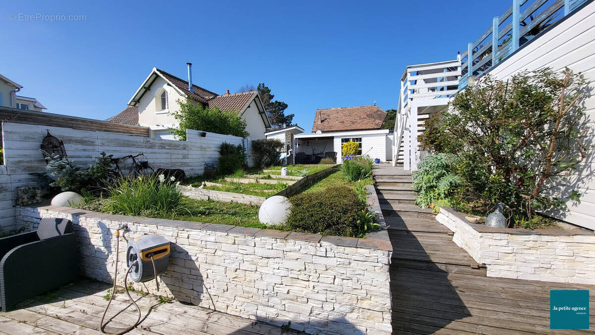 Maison à MERVILLE-FRANCEVILLE-PLAGE