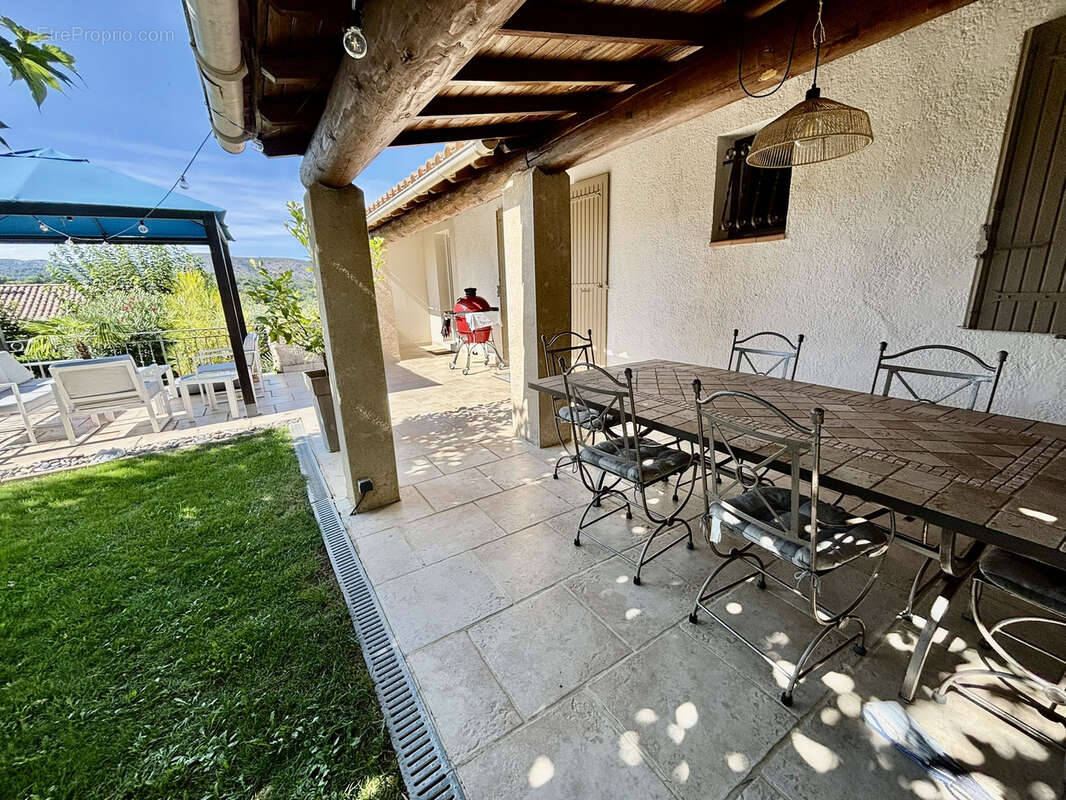 Maison à MALAUCENE