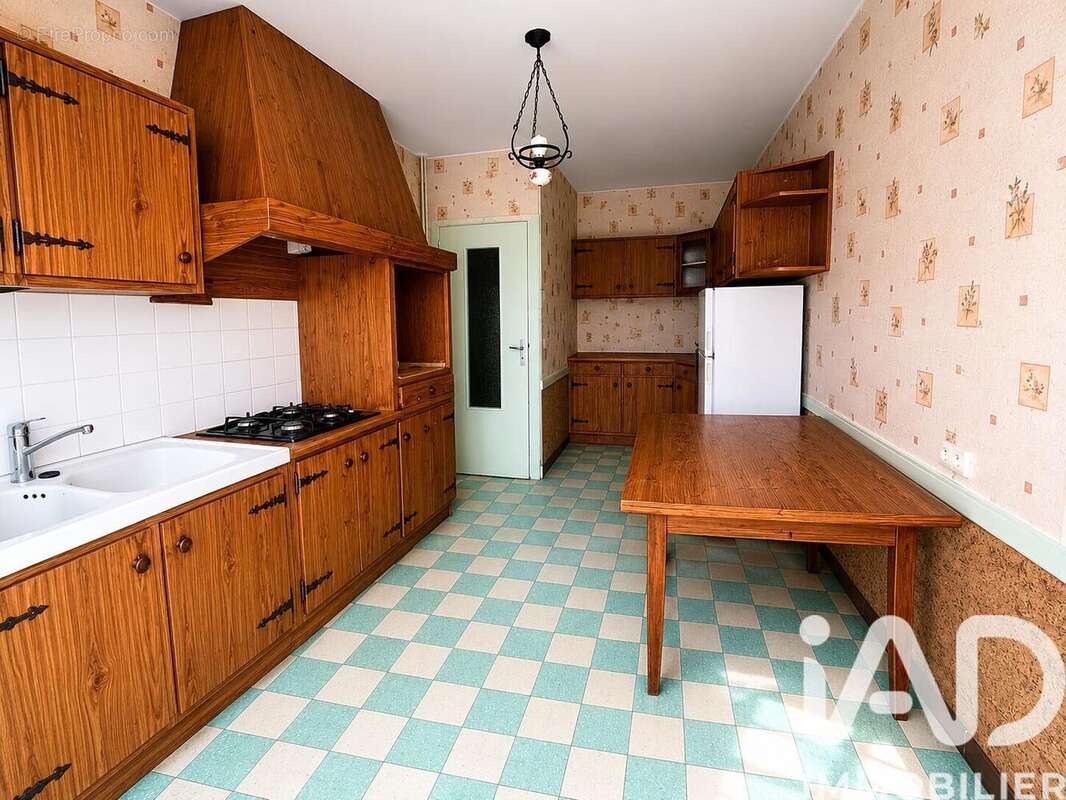 Maison 96 m² à Sainte-Maure-De-Touraine  - photo 2