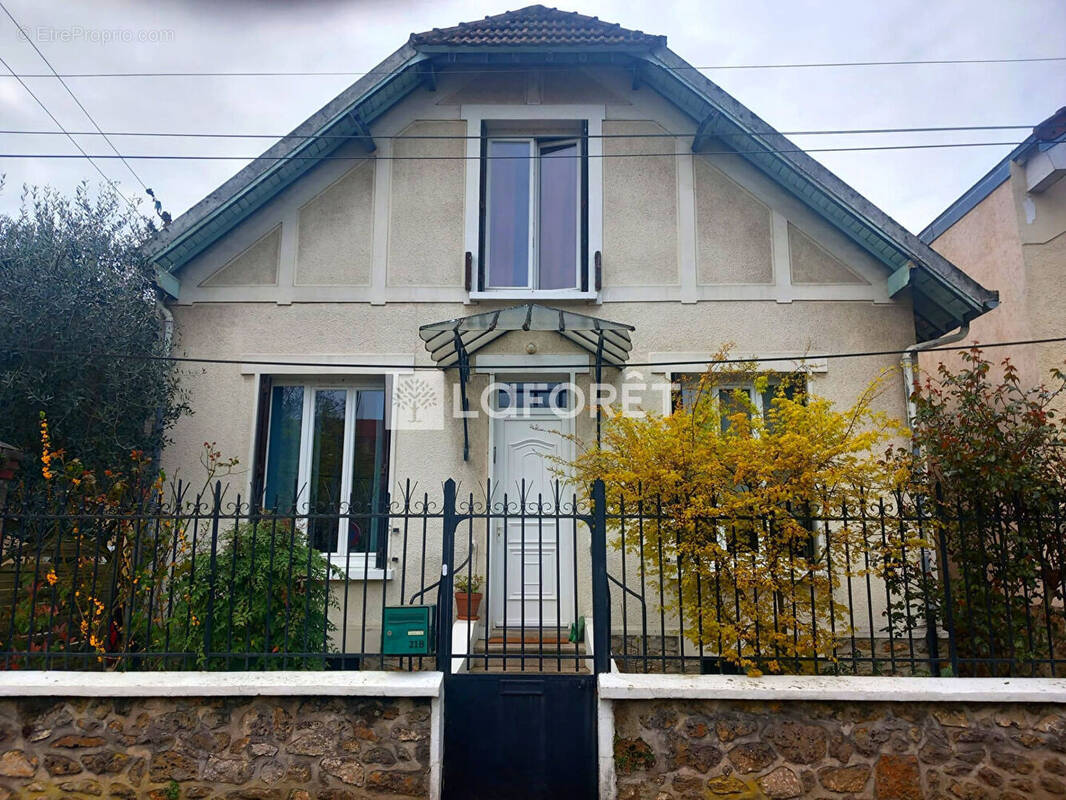 Maison à JUVISY-SUR-ORGE
