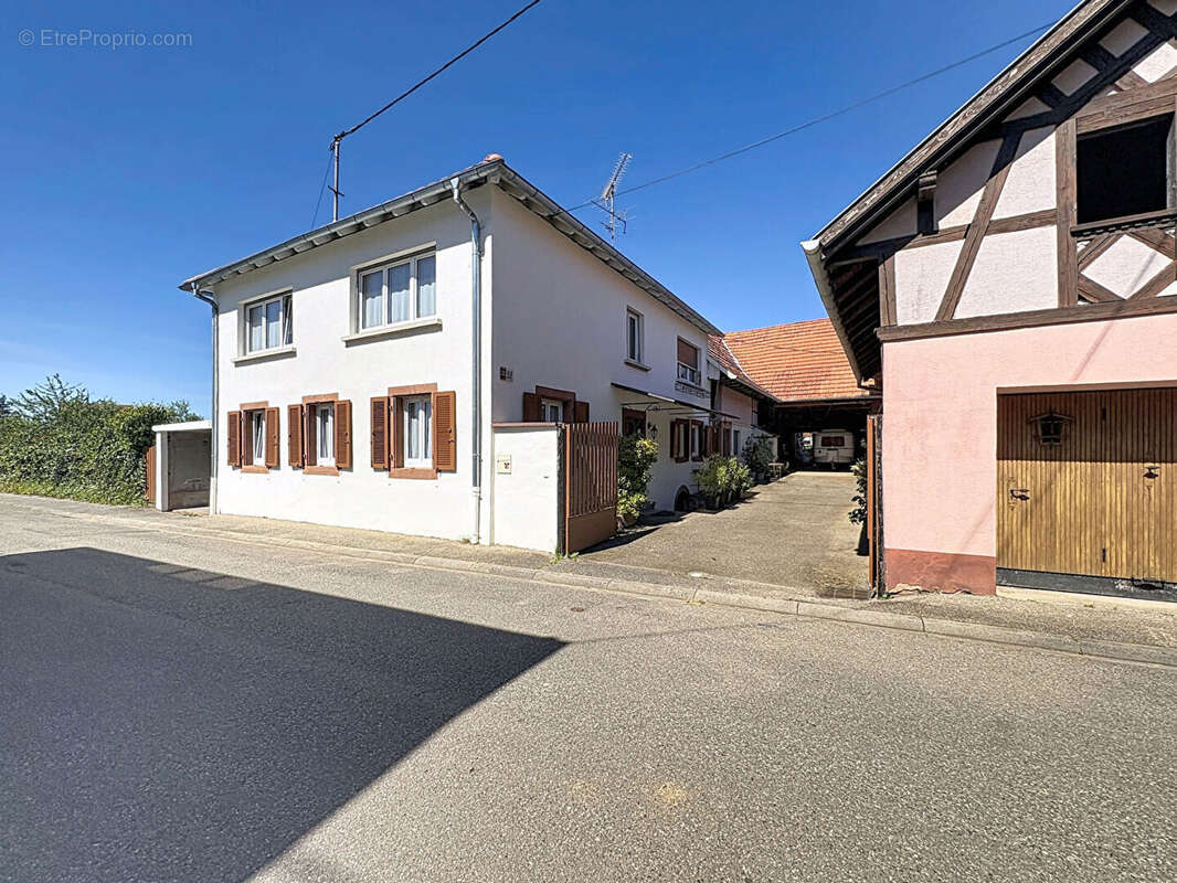 Maison 166 m² - terrain constructible 14 ares - dépendances - photo 17