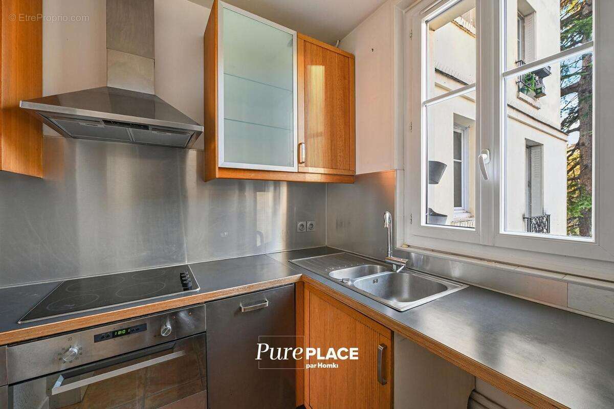 Appartement à PARIS-15E