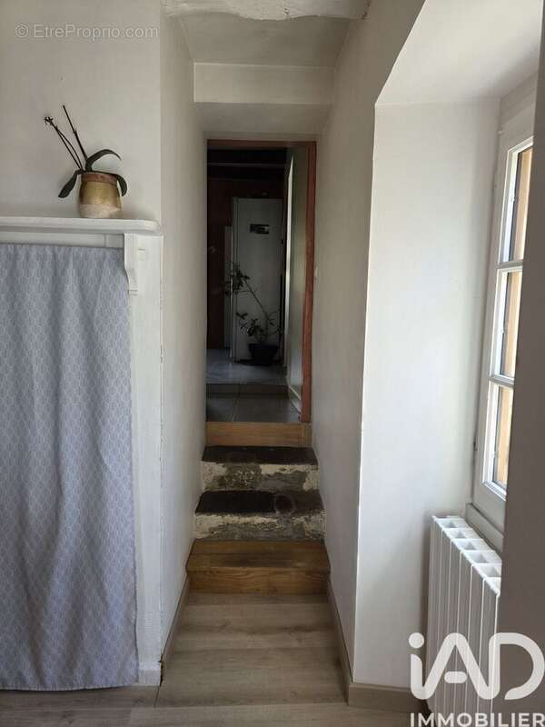 Maison 74 m² à Altillac  - photo 5