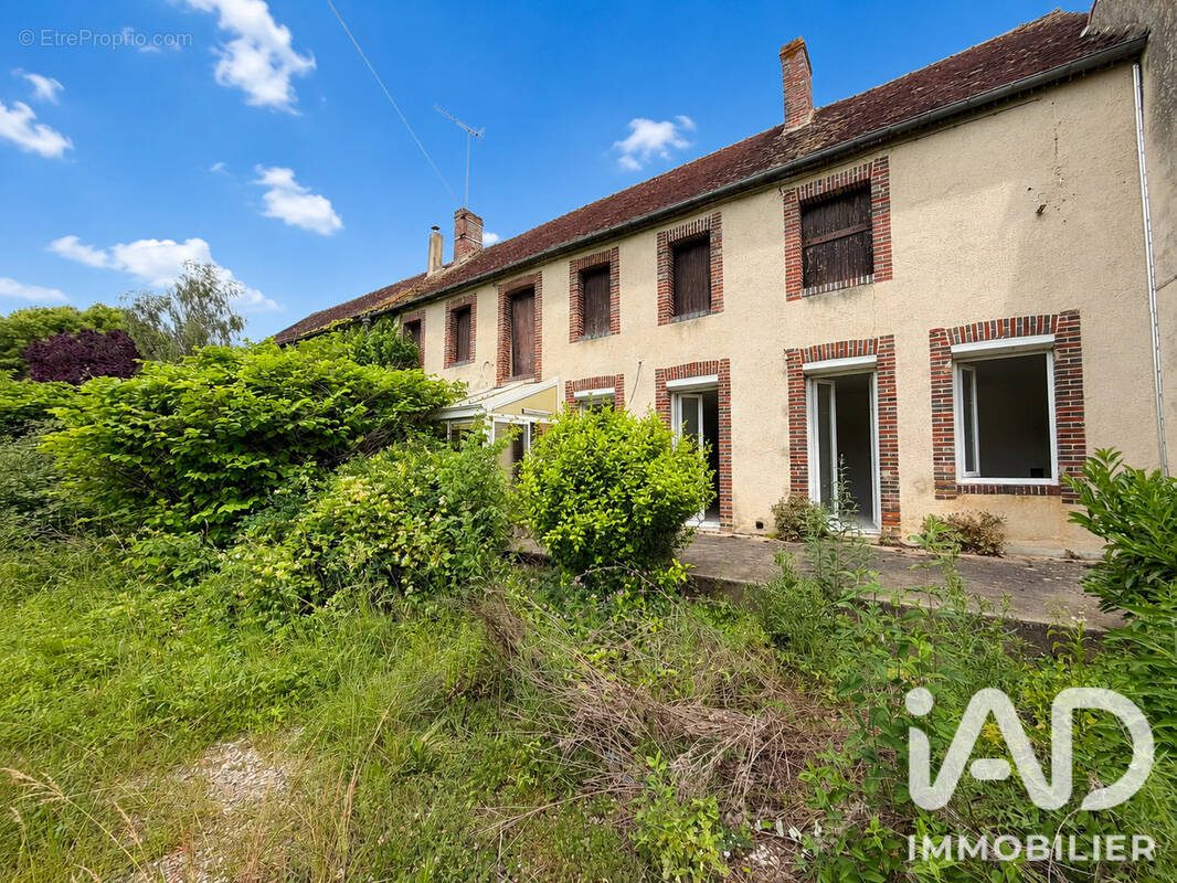 Photo 1 - Maison à BUSSY-EN-OTHE