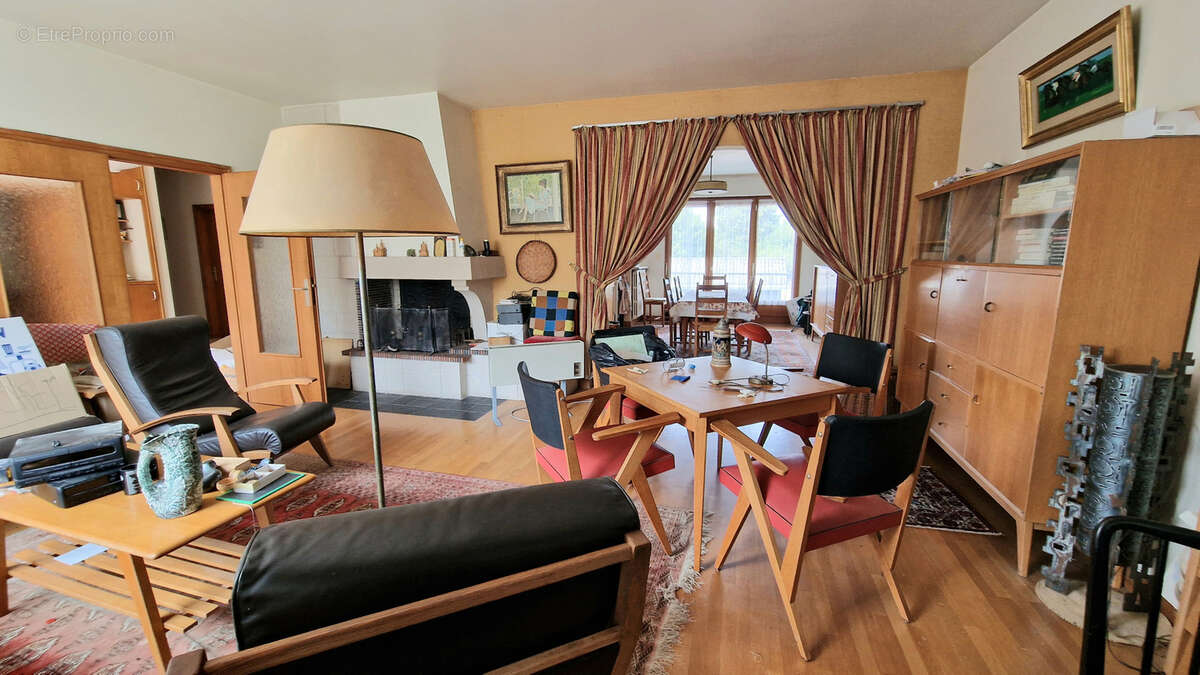 Maison à COMMERCY