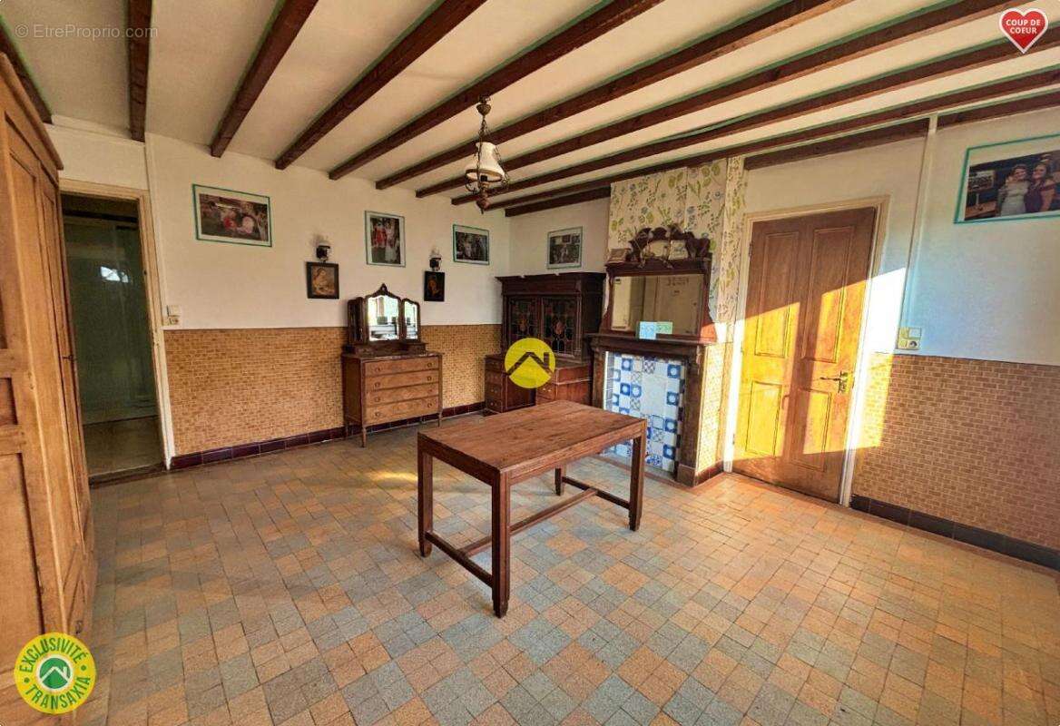Maison à FRUGES