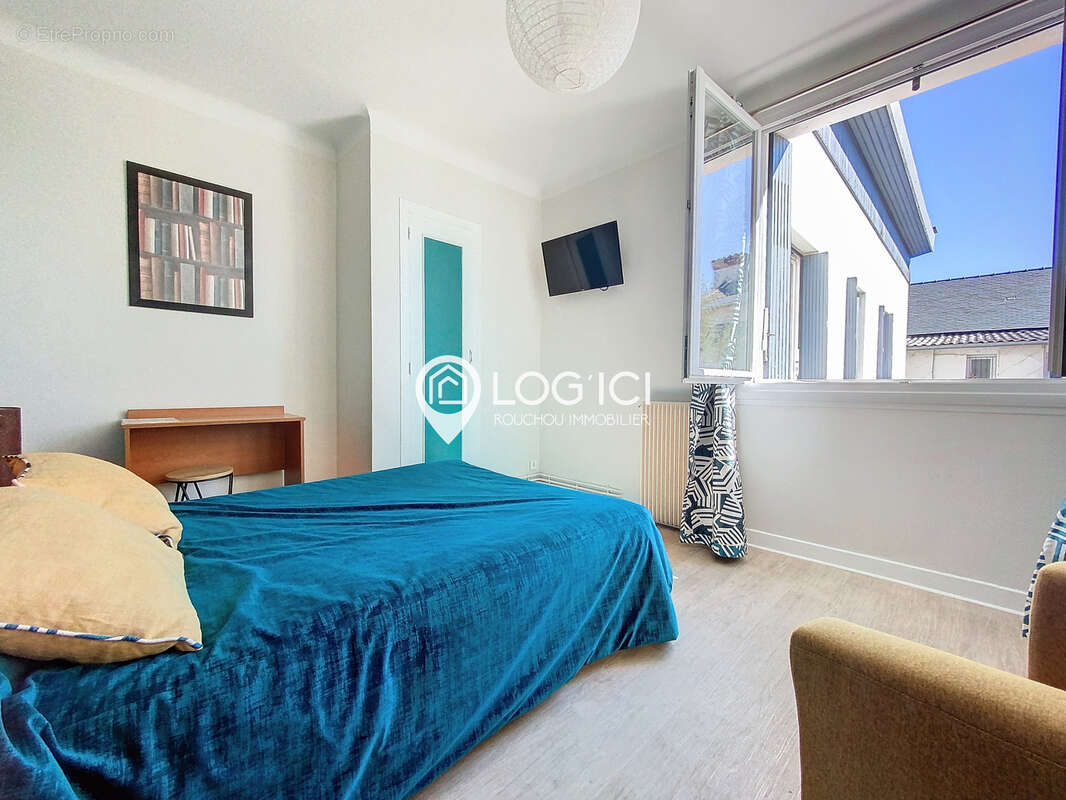 Commerce à SEVIGNACQ