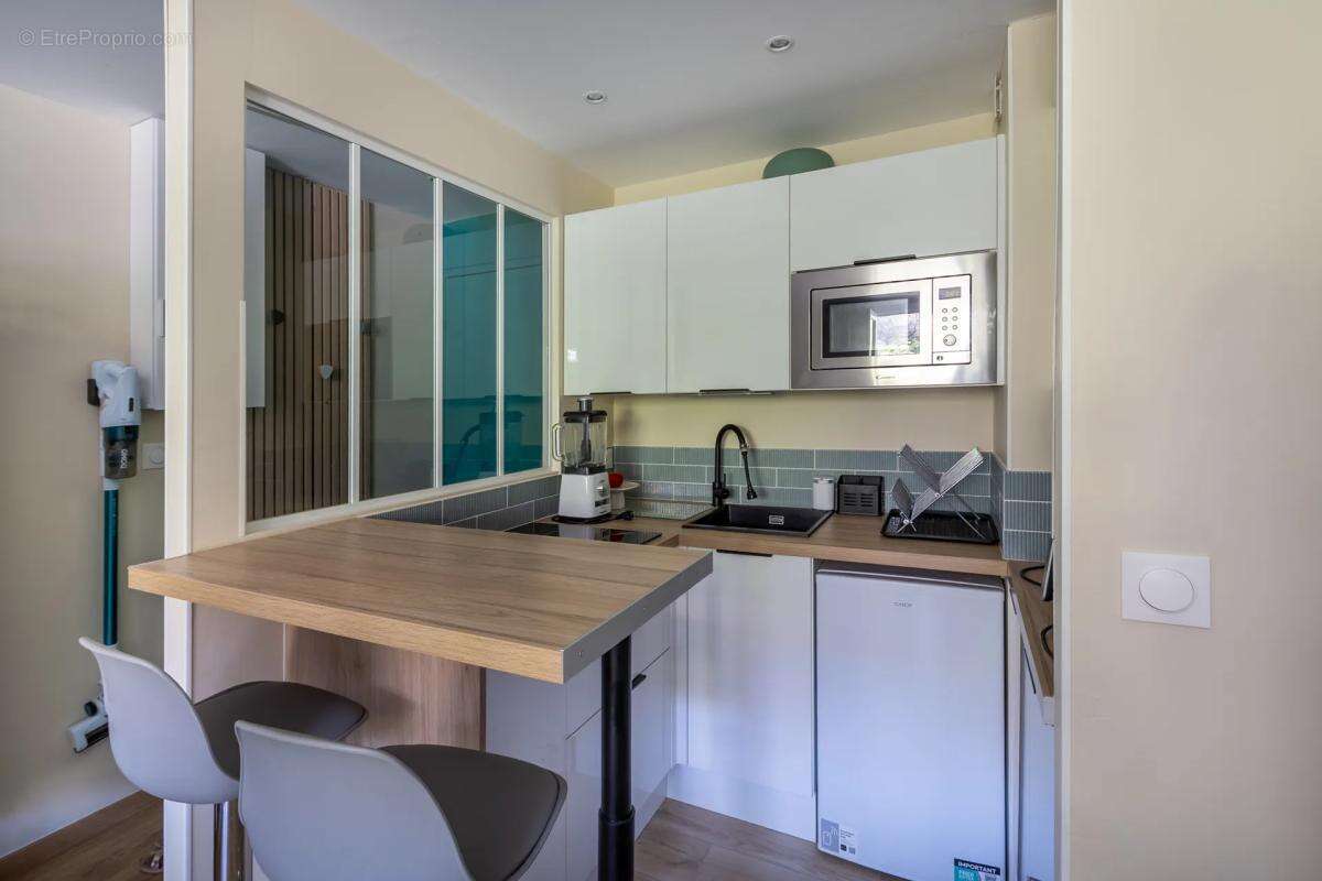 Appartement à BORMES-LES-MIMOSAS