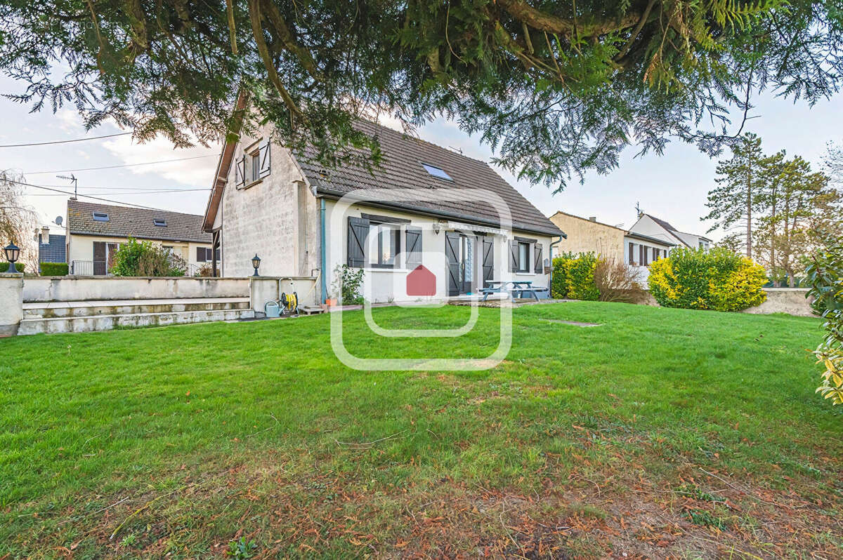 Maison à AUMENANCOURT