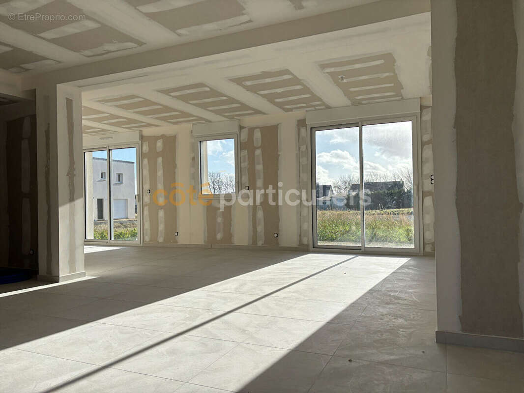 Maison à AGON-COUTAINVILLE