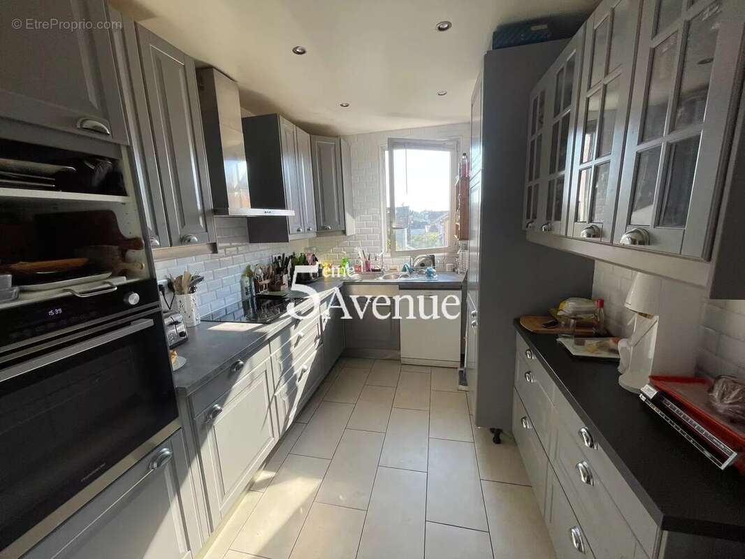 Appartement à SAINT-MAUR-DES-FOSSES