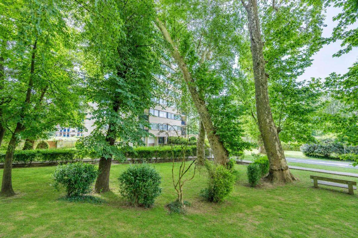 Appartement type F3 avec double séjour - photo 14