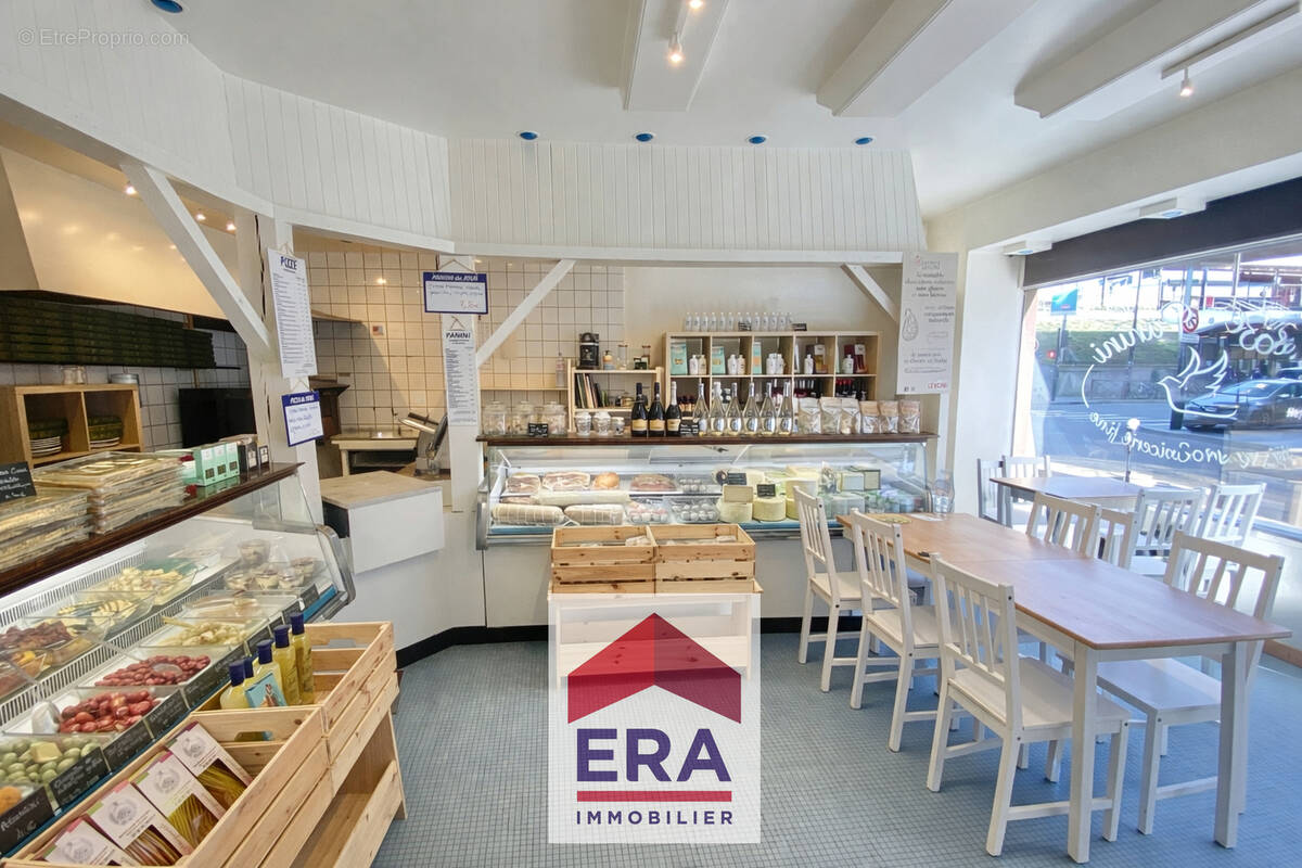 Commerce à SARTROUVILLE