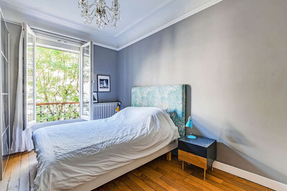 Appartement à PARIS-19E