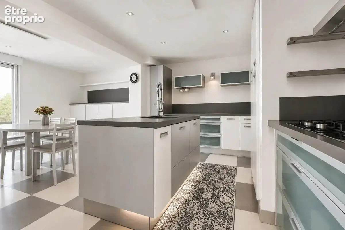 Maison de 5 pièces de 120,81  m² à Bourg-lès-Valence - photo 4