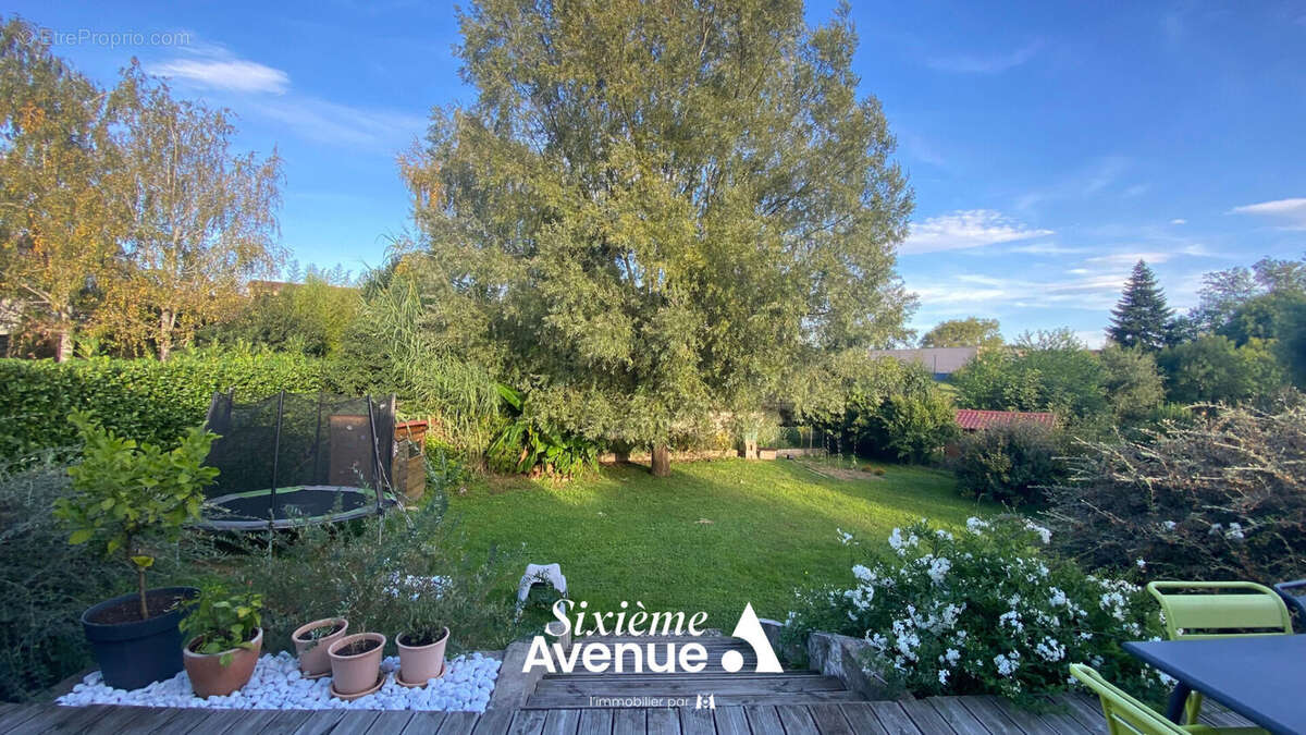 Maison à CHAZAY-D'AZERGUES