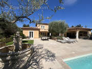 Maison à ROQUEBRUNE-SUR-ARGENS