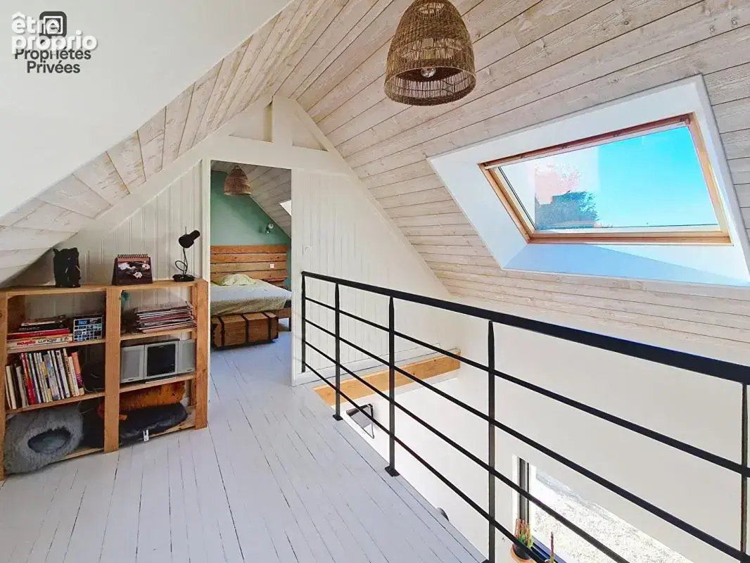 Maison de caractère rénovée avec terrain constructible de 2 959 m² et vue dégagée - photo 16