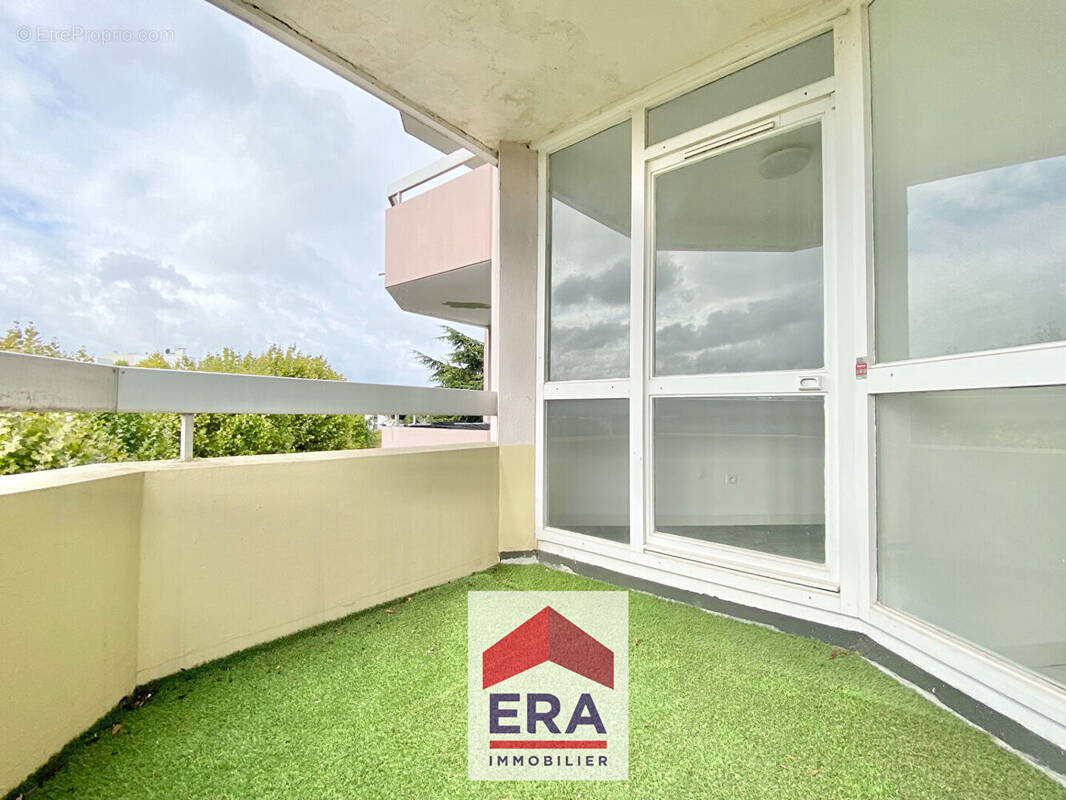 Appartement à SARTROUVILLE