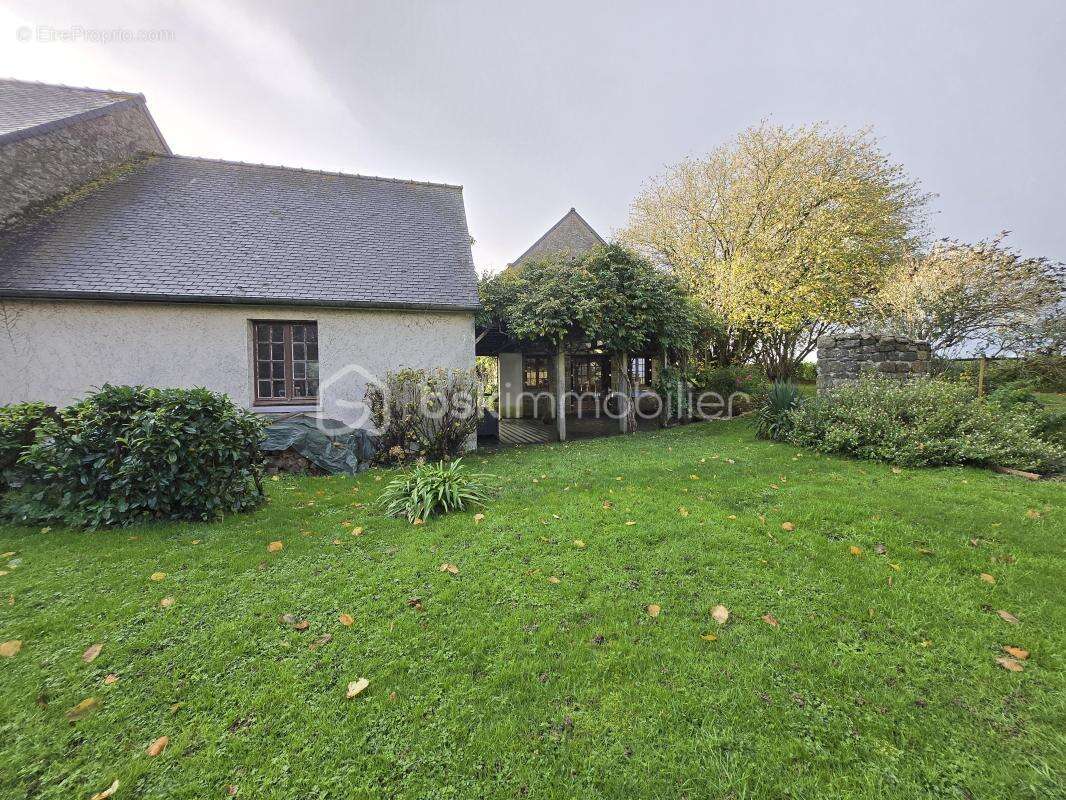 Maison à PLELAN-LE-PETIT