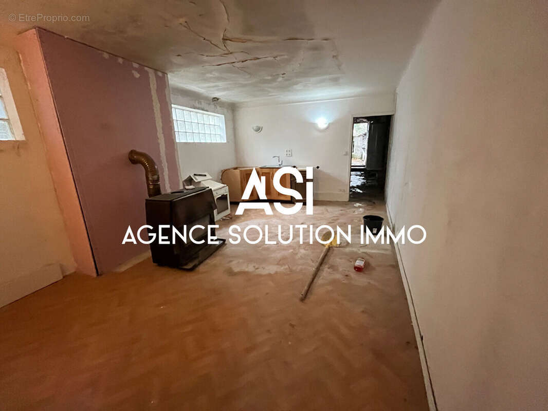 Maison Jublains + terrain 188 m2 A RENOVER - photo 6