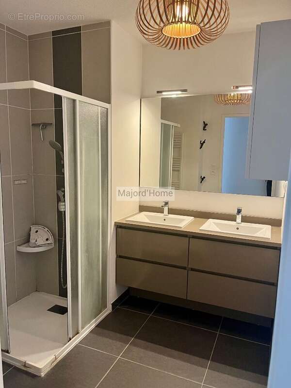 Appartement à CASTELNAU-LE-LEZ