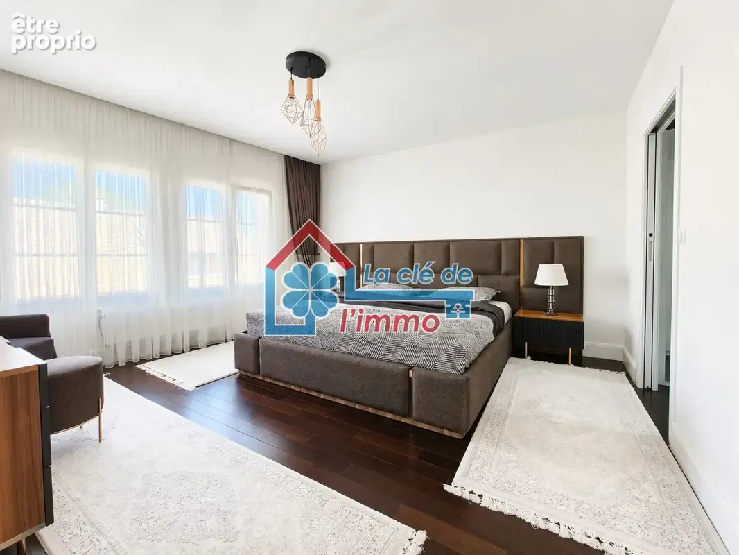 Maison 8 pièces 192 m² à vendre à Moissy-Cramayel (77550) - photo 5